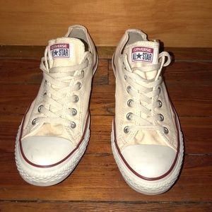 👟Converse sneakers